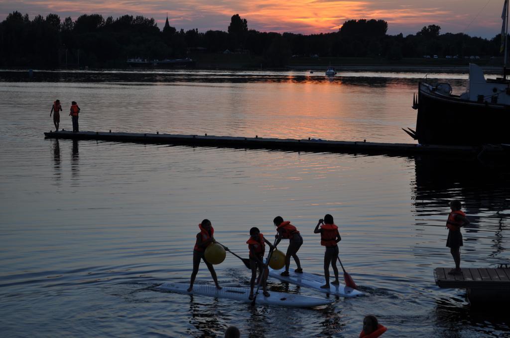 Sailcenter Limburg Hostel Kinrooi Zewnętrze zdjęcie