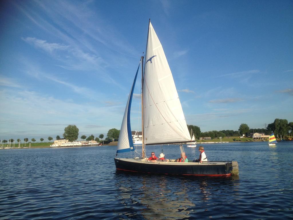 Sailcenter Limburg Hostel Kinrooi Zewnętrze zdjęcie